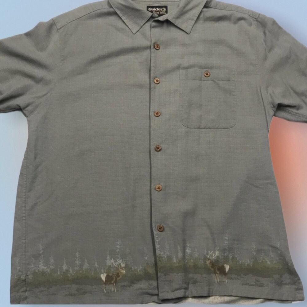 GANDER MOUNTAIN Men’s Large Silk DEER SCENE Shirt